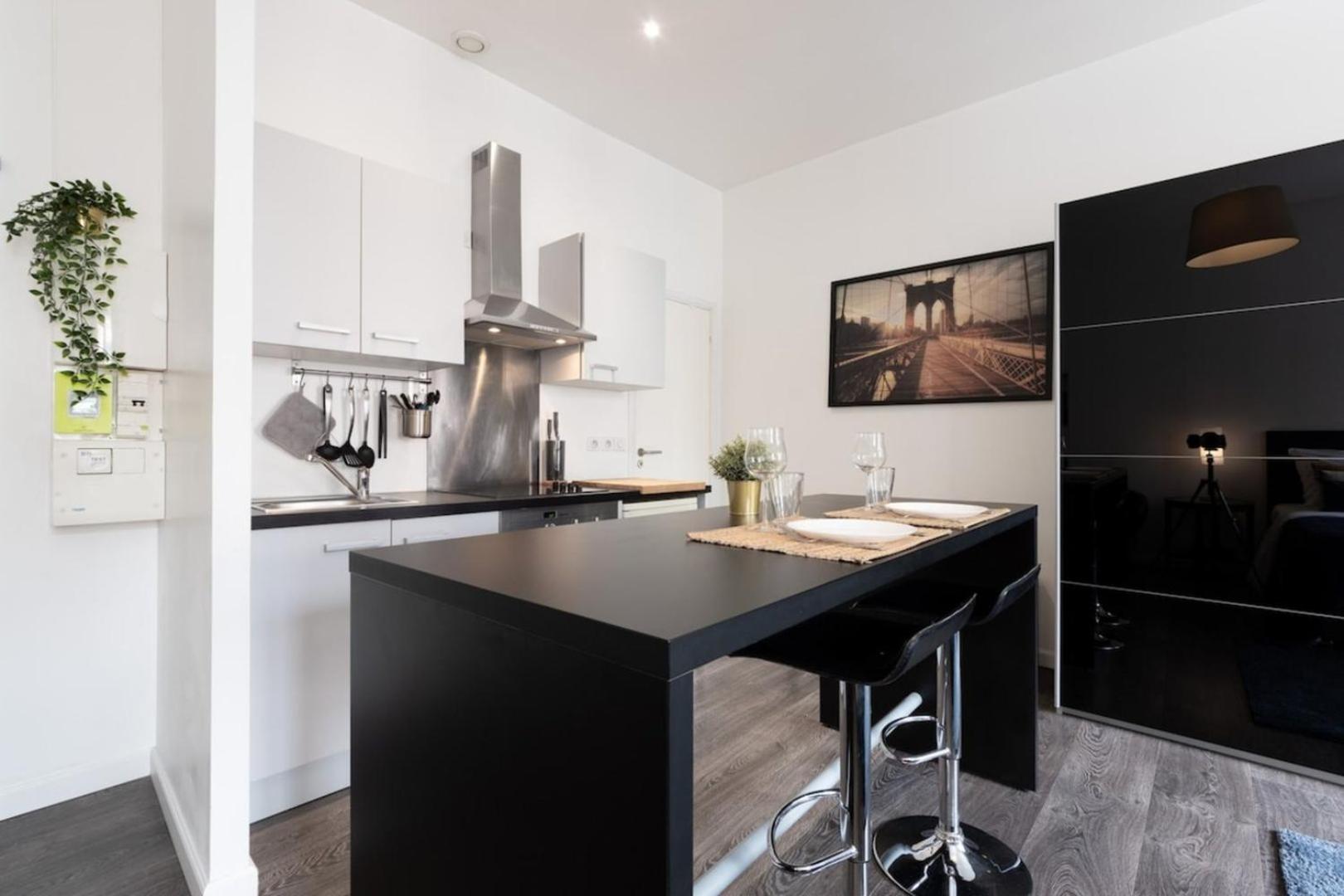 Vieux Lille - Large Modern And Functional Studio Екстериор снимка