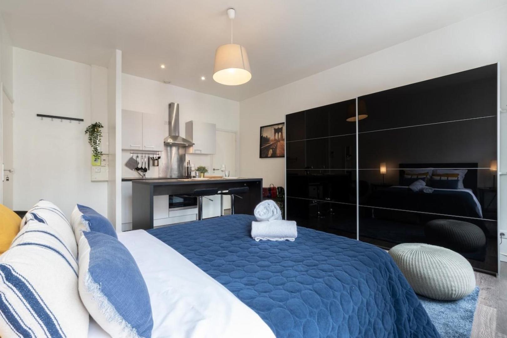 Vieux Lille - Large Modern And Functional Studio Екстериор снимка